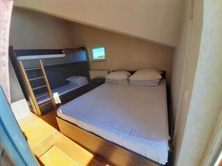 Гостевой дом Pensiunea Alpina Casi & Spa Пэлтиниш Двухместный номер с 1 кроватью или 2 отдельными кроватями-15